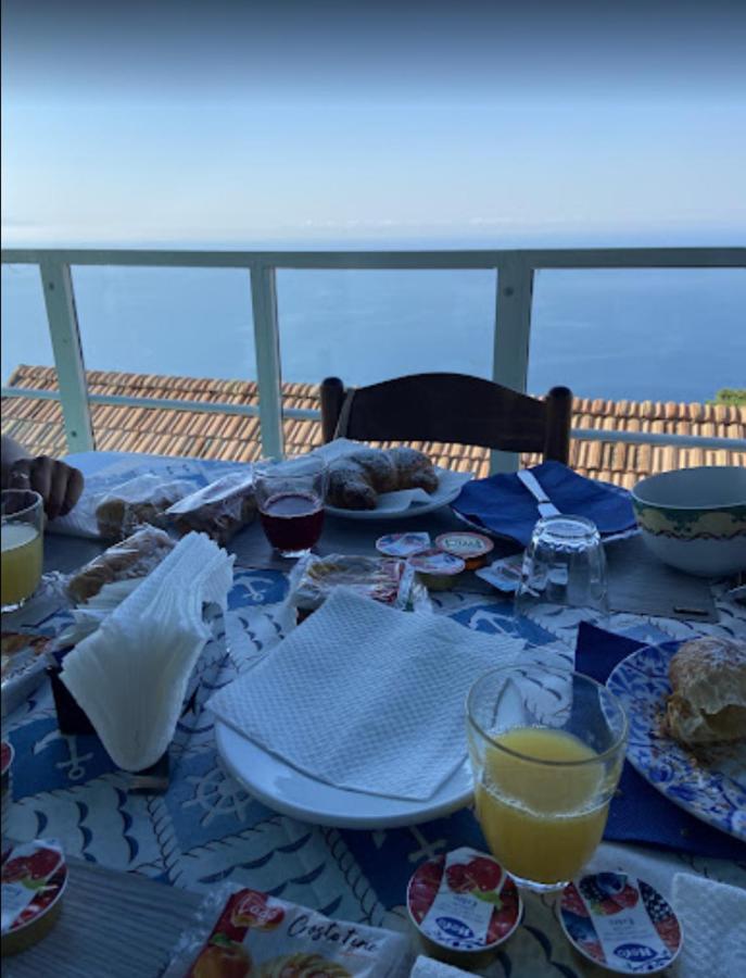 フローレ La Vela Bed & Breakfast エクステリア 写真